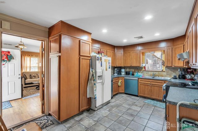 133 Summerhill Road, Spotswood, NJ 08884