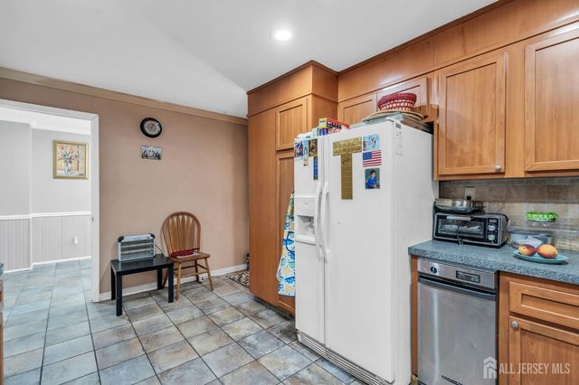 133 Summerhill Road, Spotswood, NJ 08884
