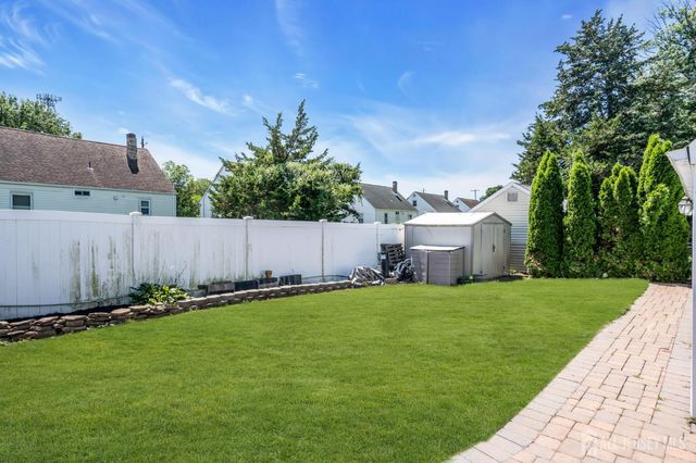133 Summerhill Road, Spotswood, NJ 08884