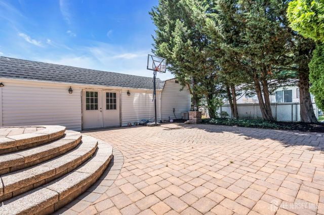 133 Summerhill Road, Spotswood, NJ 08884