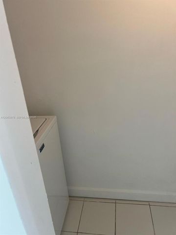 3399 Foxcroft Road 114, Miramar, FL 33025
