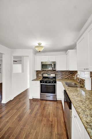 10322 S CENTRAL PARK Avenue, Chicago, IL 60655