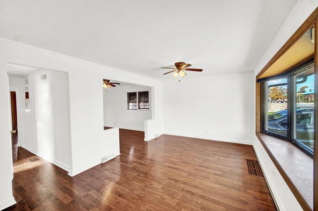 10322 S CENTRAL PARK Avenue, Chicago, IL 60655