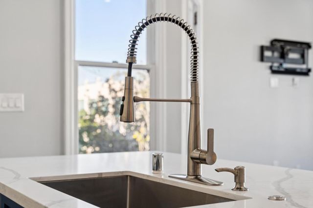 3002 26th Street, San Francisco, CA 94110