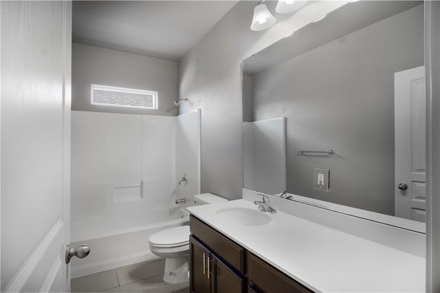 2212 Tallow Dr, Portland, TX 78374