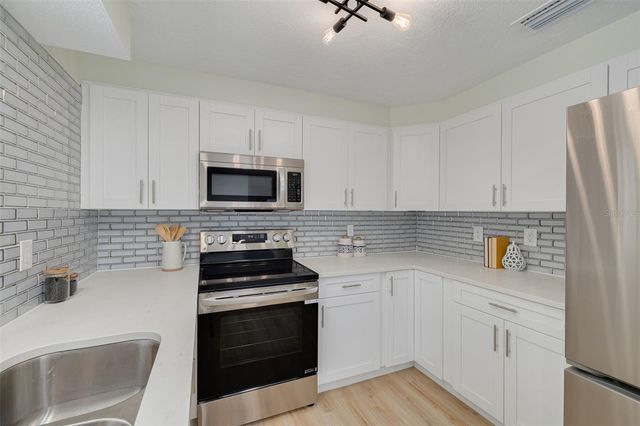 2004 DOUGLAS AVENUE, Dunedin, FL 34698