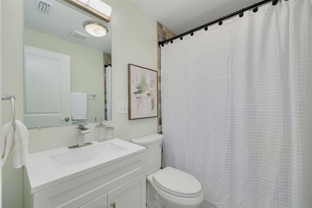 2004 DOUGLAS AVENUE, Dunedin, FL 34698