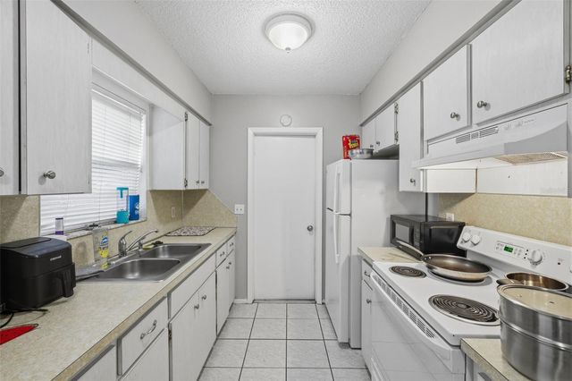 2601 61ST AVENUE N, St Petersburg, FL 33714