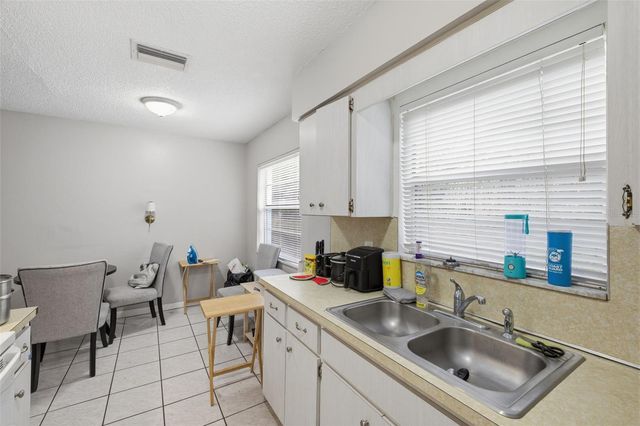 2601 61ST AVENUE N, St Petersburg, FL 33714