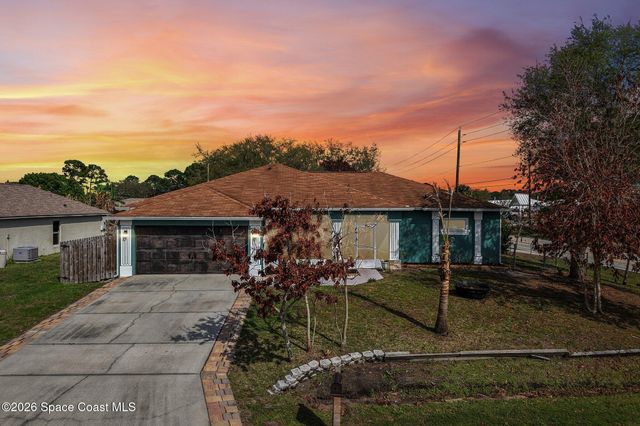 497 Tillman Avenue SW, Palm Bay, FL 32908