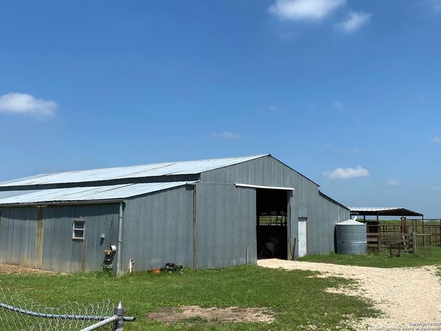 1149 STATE HIGHWAY 119, Stockdale, TX 78160