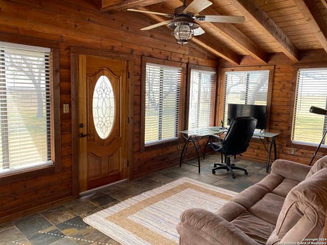 1149 STATE HIGHWAY 119, Stockdale, TX 78160