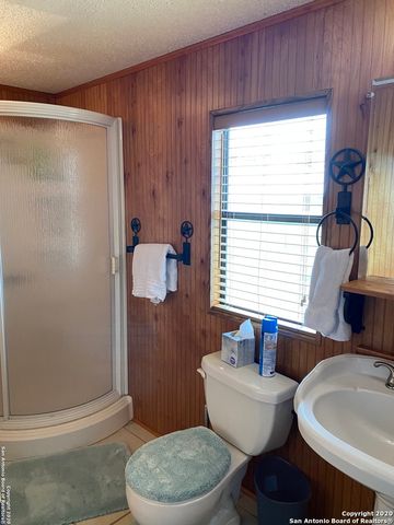 1149 STATE HIGHWAY 119, Stockdale, TX 78160