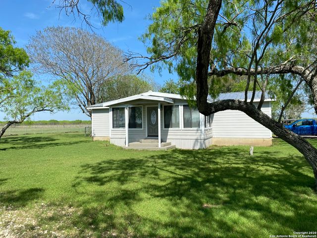 1149 STATE HIGHWAY 119, Stockdale, TX 78160