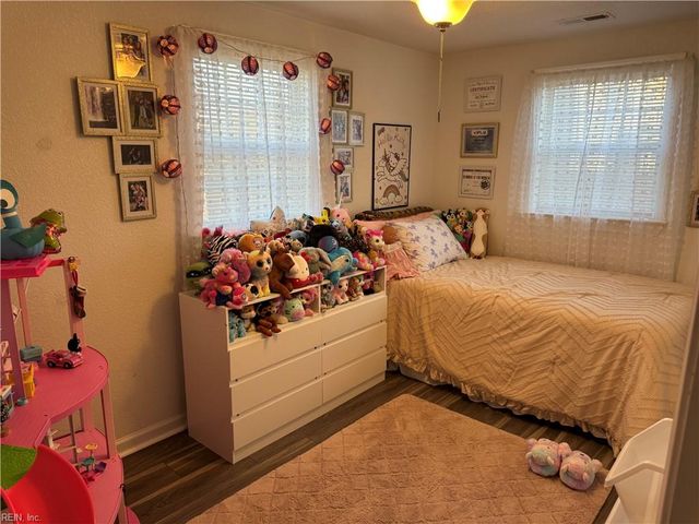 425 Waters RD, Chesapeake, VA 23322