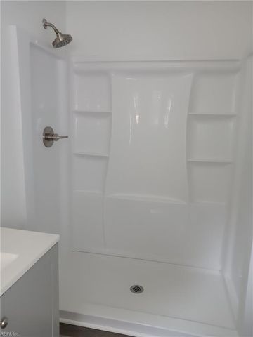 425 Waters RD, Chesapeake, VA 23322