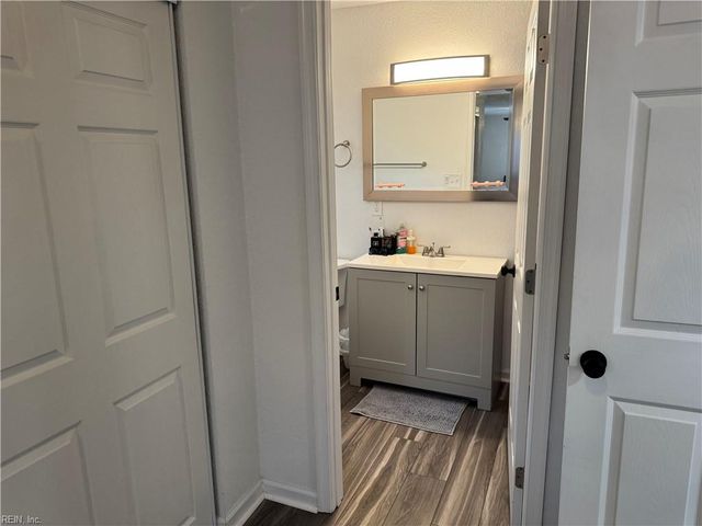 425 Waters RD, Chesapeake, VA 23322