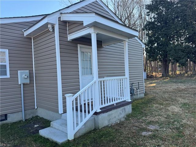 425 Waters RD, Chesapeake, VA 23322