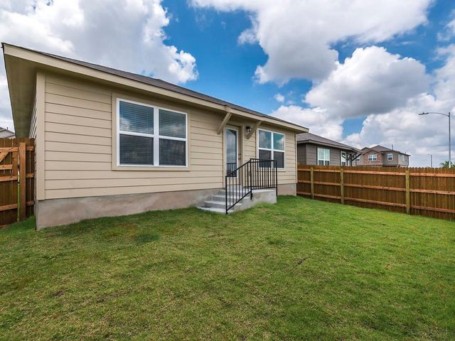 224 Lake GLN, San Marcos, TX 78666