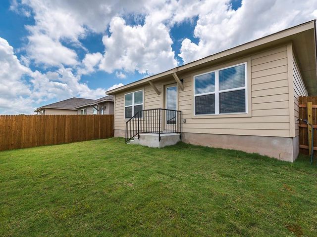 224 Lake GLN, San Marcos, TX 78666