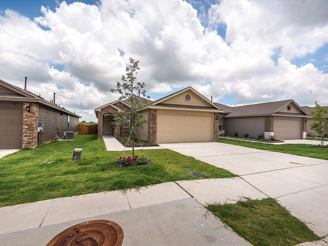 224 Lake GLN, San Marcos, TX 78666