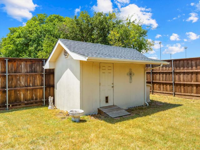 325 Lake Travis Drive, Wylie, TX 75098
