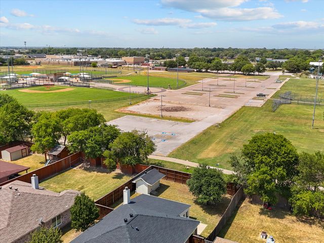 325 Lake Travis Drive, Wylie, TX 75098