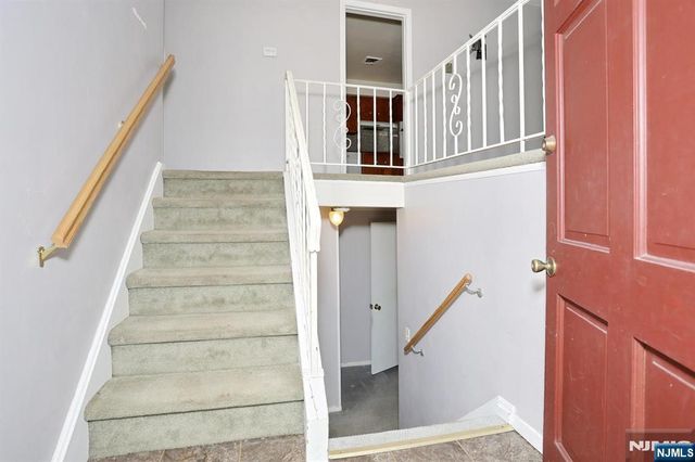294 Kastler Court, New Milford, NJ 07646