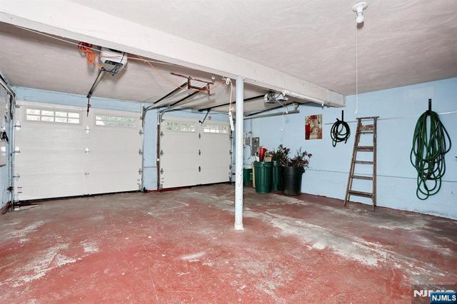 294 Kastler Court, New Milford, NJ 07646