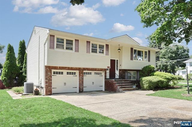 294 Kastler Court, New Milford, NJ 07646