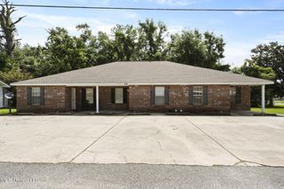 610 W Oak Drive, Gulfport, MS 39507
