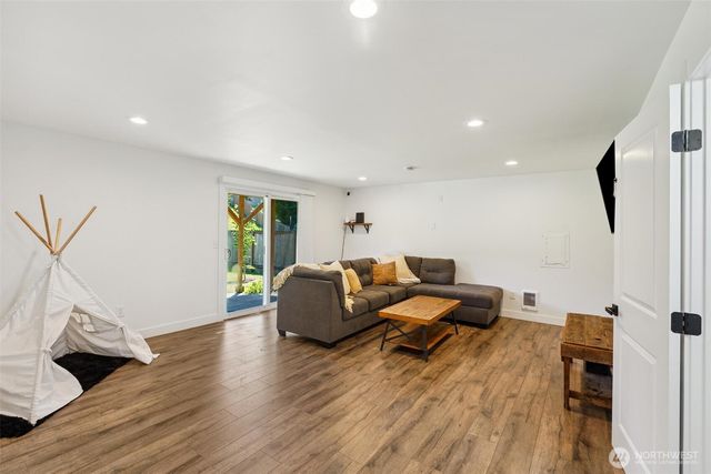 6005 S Cheyenne Street, Tacoma, WA 98409