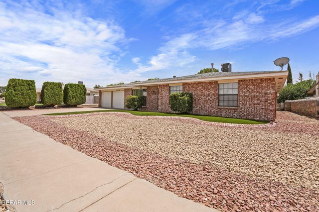 11216 War Feather Drive, El Paso, TX 79936