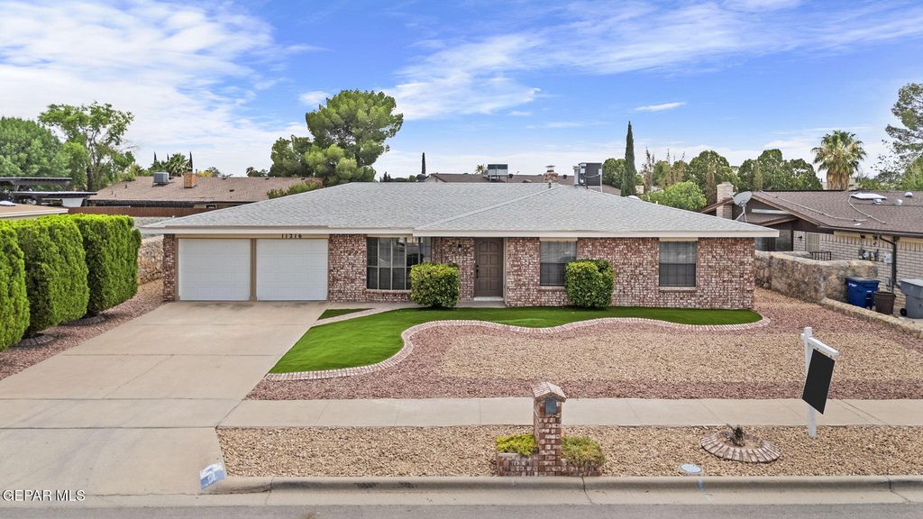 11216 War Feather Drive, El Paso, TX 79936