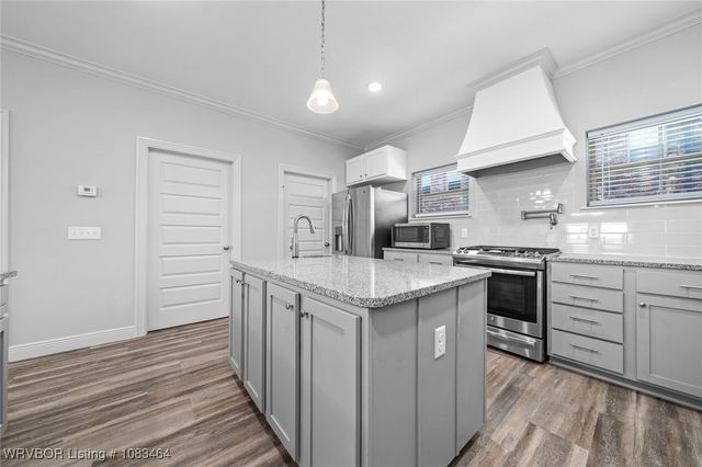 9225 R A Young Jr Drive, Fort Smith, AR 72916