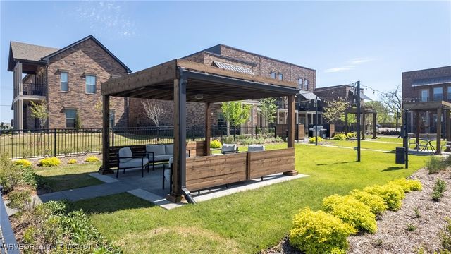 9225 R A Young Jr Drive, Fort Smith, AR 72916