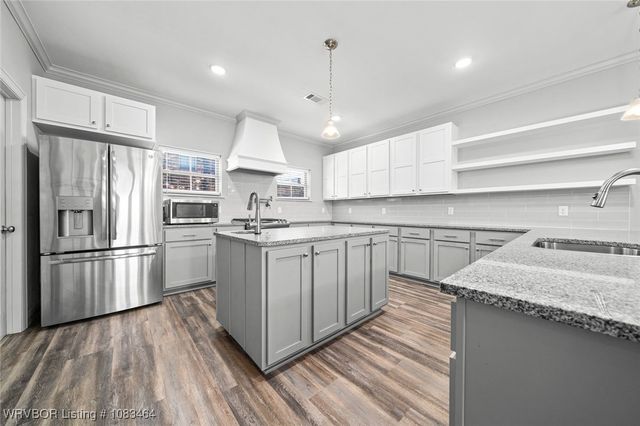 9225 R A Young Jr Drive, Fort Smith, AR 72916