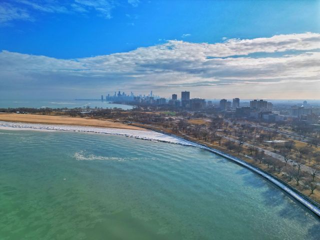 4970 N MARINE Drive 229, Chicago, IL 60640