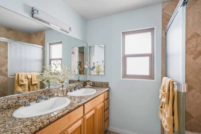 1052 Isabella Avenue D, Coronado, CA 92118