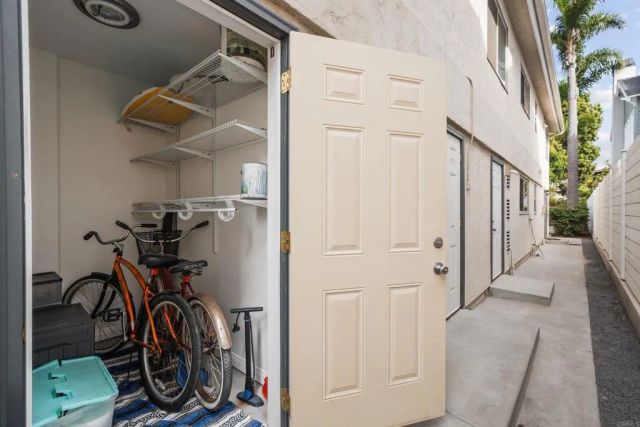 1052 Isabella Avenue D, Coronado, CA 92118