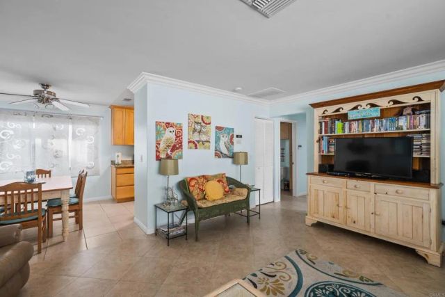1052 Isabella Avenue D, Coronado, CA 92118