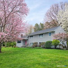 2 Rockyfield Road, Westport, CT 06880