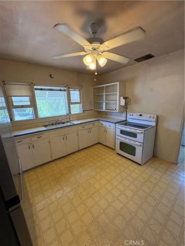 102 E 7th, Escondido, CA 92025