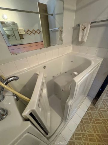 102 E 7th, Escondido, CA 92025