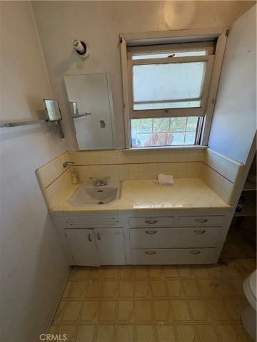 102 E 7th, Escondido, CA 92025