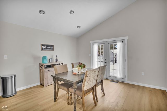 1405 E County Road 100 S, North Vernon, IN 47265