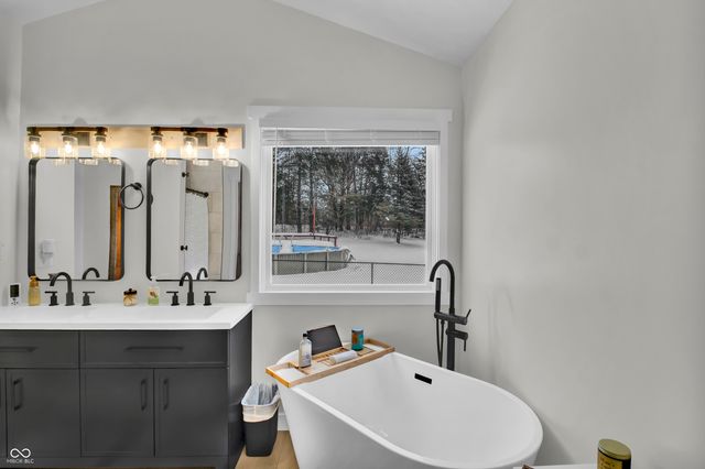 1405 E County Road 100 S, North Vernon, IN 47265