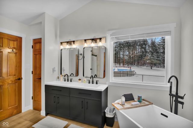 1405 E County Road 100 S, North Vernon, IN 47265