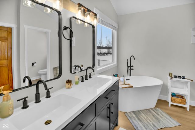 1405 E County Road 100 S, North Vernon, IN 47265