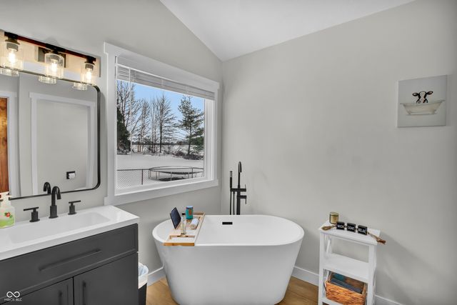 1405 E County Road 100 S, North Vernon, IN 47265